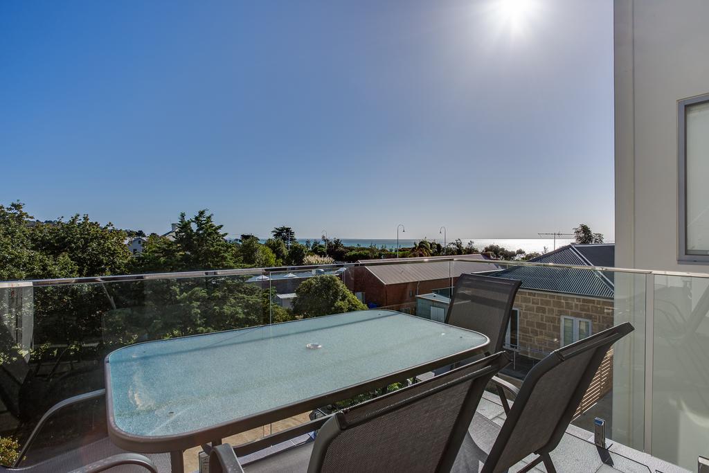 Seaside Apartment Getaway Dromana Bagian luar foto