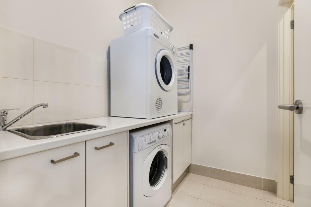 Seaside Apartment Getaway Dromana Bagian luar foto